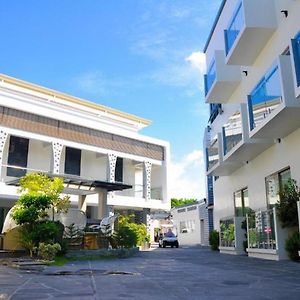 Eloisa Royal Suites